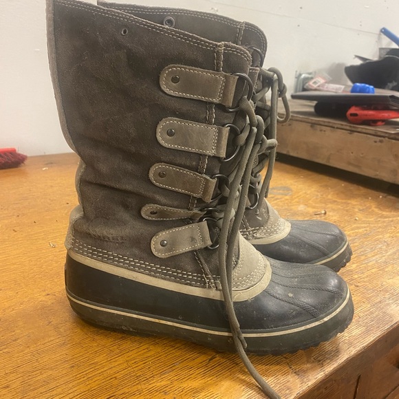 Sorrel size 9 Joan of Arc boots - Picture 2 of 2